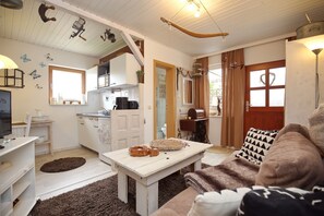 TV, stereo - Die Ferienwohnung Arielle 2 ist Eine 2-zimmer-wohnung für bis zu 2 Personen (Boltenhagen/Redewisch)