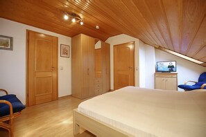 2 عدّة غرف نوم ومكواة/لوح كي وواي فاي مجانًا