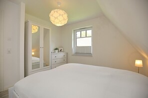 3 Schlafzimmer, Reisekinderbett, kostenloses WLAN