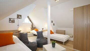 3 Schlafzimmer, Bügeleisen/Bügelbrett, Reisekinderbett, kostenloses WLAN