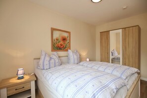 2 chambres, lit parapluie