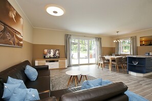 Tv, dvd-spelare och en stereo