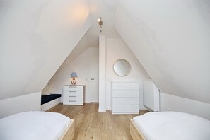 3 Schlafzimmer, Reisekinderbett, kostenloses WLAN