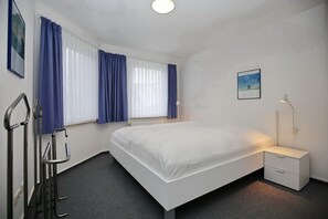 1 habitación, tabla de planchar con plancha y wifi gratis 