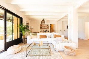 Téléviseur, chaîne audio