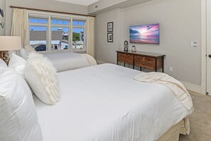 2 habitaciones, escritorio, tabla de planchar con plancha y wifi 
