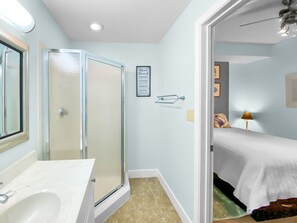 Apartment, 2 Schlafzimmer | Badezimmer