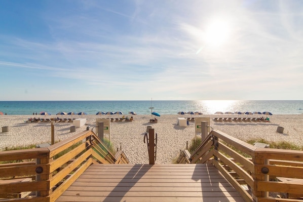 Beach - Tidewater #311 2 Bedroom Condo by RedAwning (Panama City Beach)