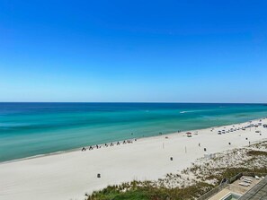 Condo, 3 quartos | Praia | Na praia 