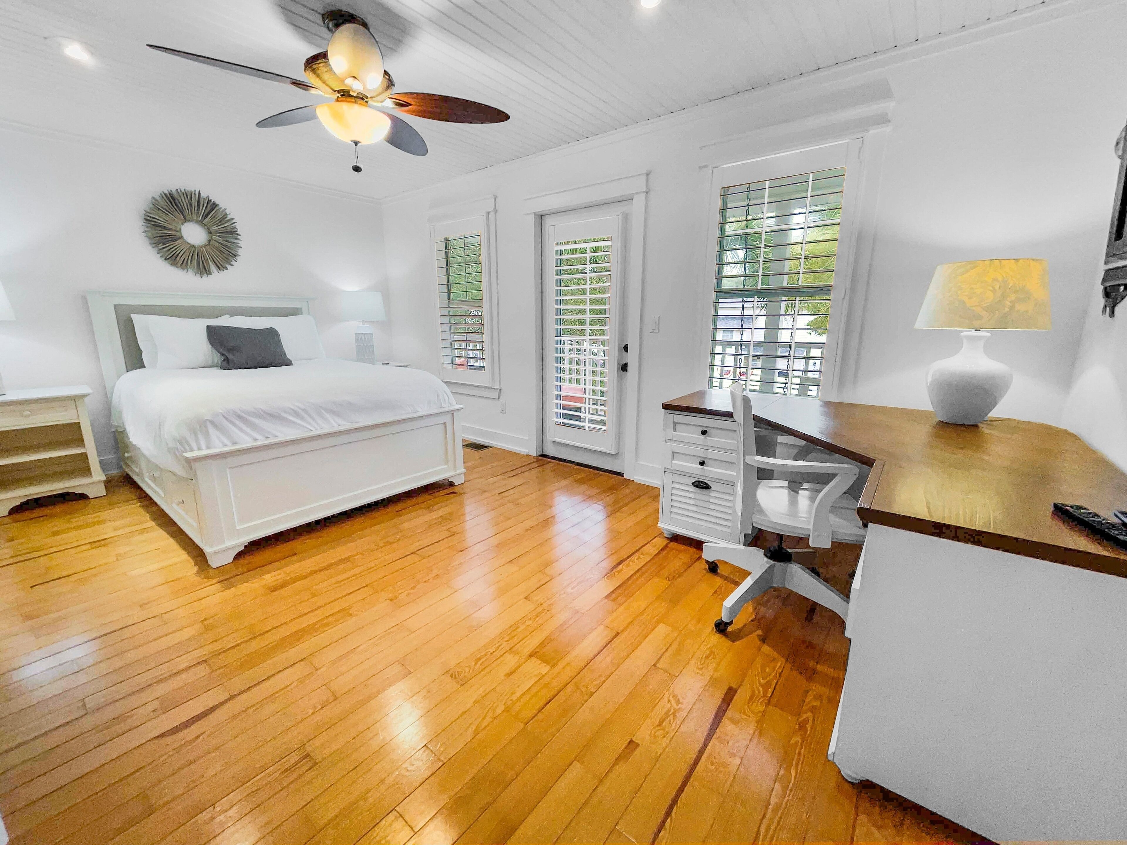 Sandy Toes 2 Bedroom Home by Redawning