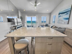 Condo, 1 Bedroom | Private kitchen