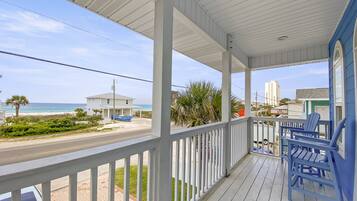House, 2 Bedrooms | Property grounds