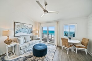 Condo, 1 habitación | Área de sala de estar | Smart TV