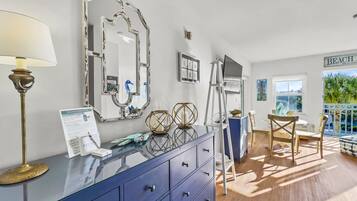 Condo, 1 Bedroom | Interior