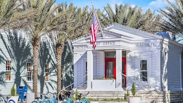 Rumah, beberapa kamar | Eksterior