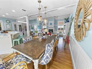 House, Multiple Bedrooms | Private kitchen | Fridge, microwave, oven, stovetop - Breakers Plus Carriage House 4 Bedroom Home by RedAwning (Santa Rosa Beach)