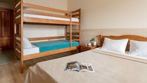 Family Quadruple Room - Atlantic Hotel (Kobleve)