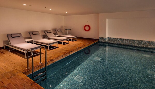 Unclassified image, 1 of 90, button - Radisson Beach Resort Larnaca (Oroklini)