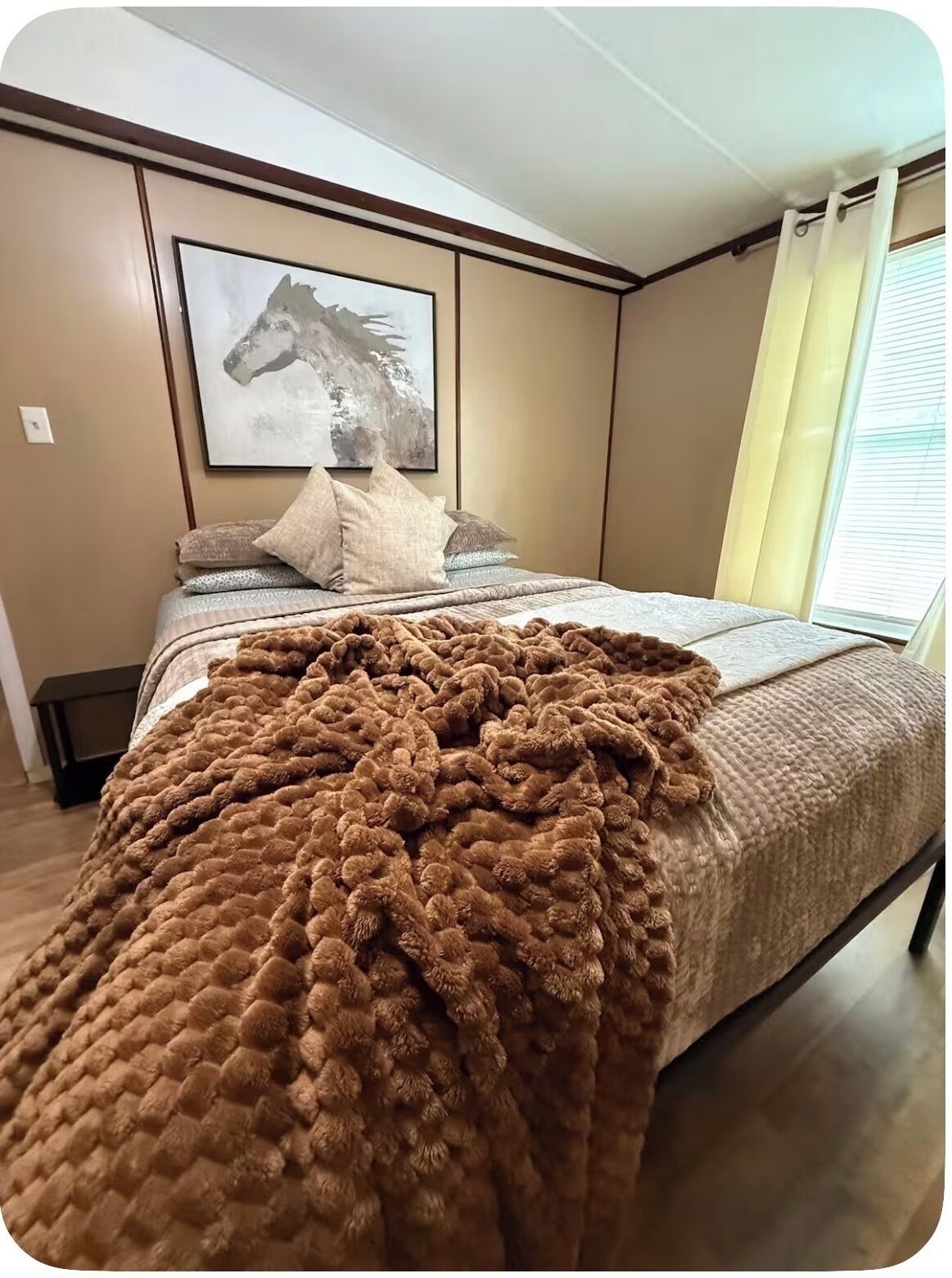 2 chambres, fer et planche à repasser, lit parapluie, Wi-Fi gratuit