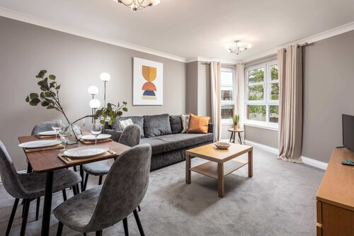 Elms Way No33 - Donnini Apartments