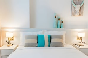 2 bedrooms, iron/ironing board, bed sheets