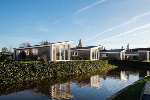 Biebosch - Two Bedroom Resort, Sleeps 4