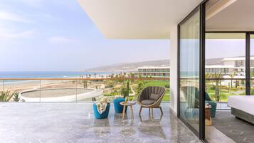 Suite, 1 kingsize bed, terras, uitzicht op zee | Terras