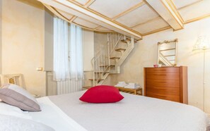 3 Schlafzimmer, Schreibtisch, Internetzugang, Bettwäsche