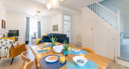 Picture House – St Ives – Off-Site Parking – Dog Friendly