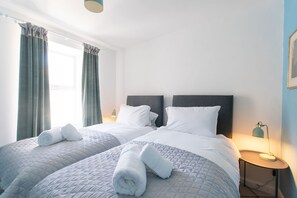 3 bedrooms, iron/ironing board, WiFi, bed sheets