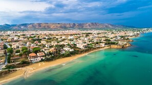 Una playa cerca