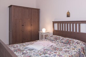 1 bedroom, Internet, bed sheets