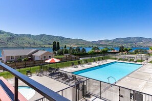 Lämmitetty uima-allas