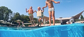 Group accommodation 12+3