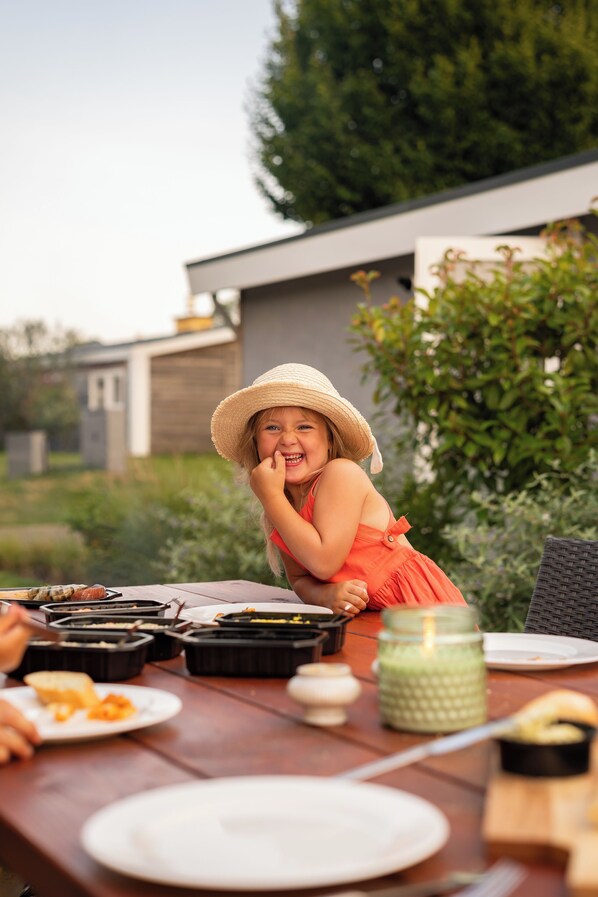Outdoor dining - Group accommodation 12+3 (Valkenburg)