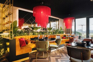 Dining - Group accommodation 12+3 (Valkenburg)