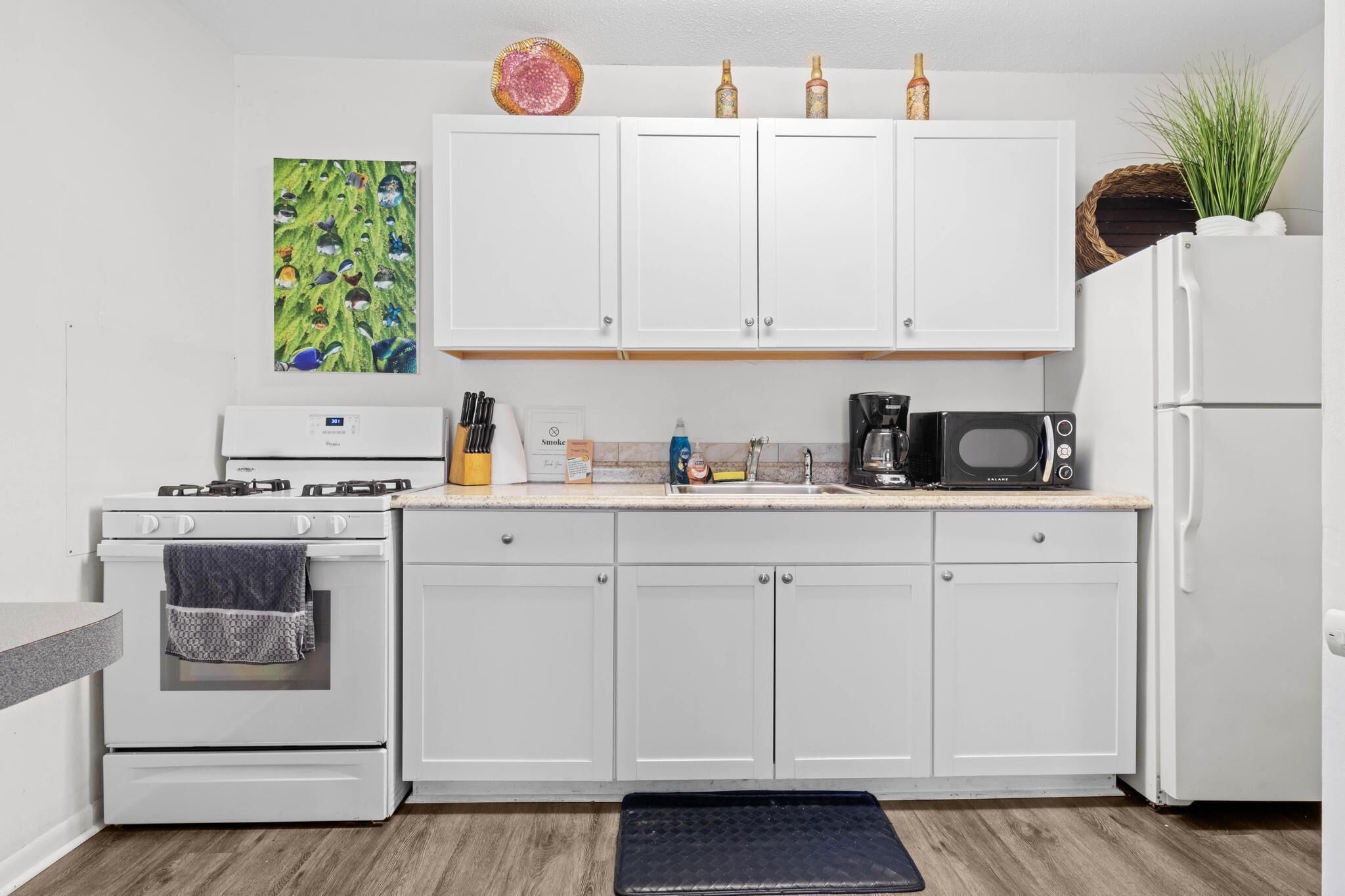 Quiet Condo – Short Walk to UF/Shands/Downtown!