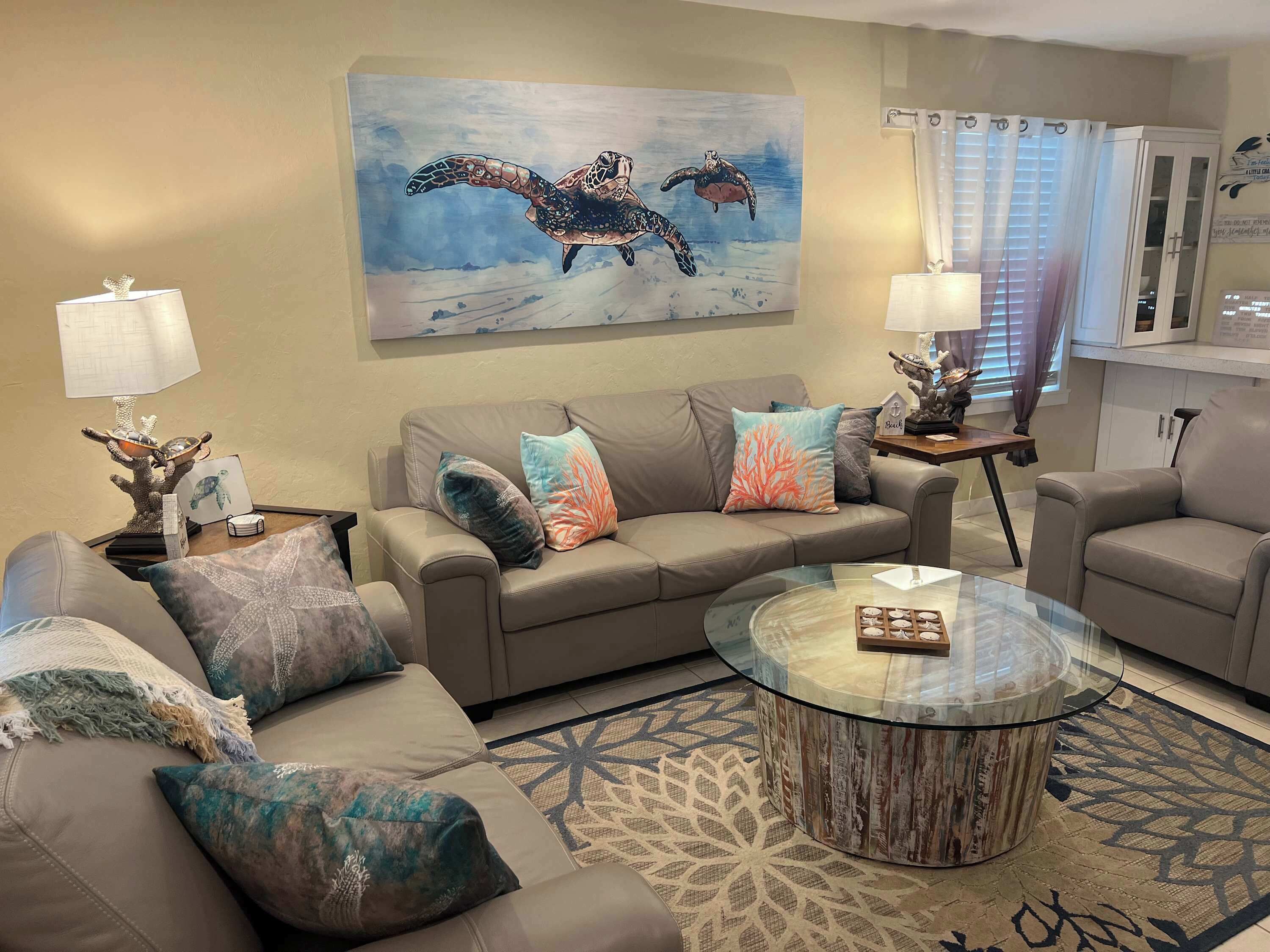 Televisión y oficina 