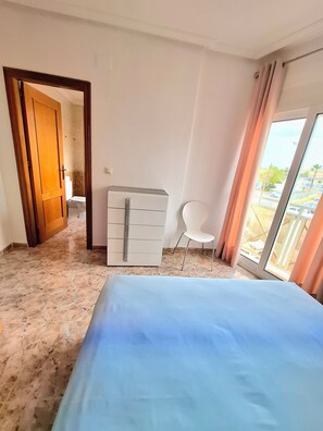 1 bedroom, iron/ironing board, travel cot, free WiFi - Frontline modern- Cabo del Playa- Apartment (Cabo Roig)