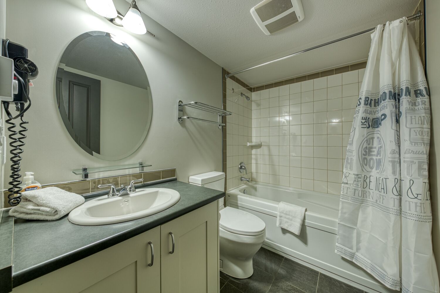 Contemporary Two Bedroom Condo Upper Village