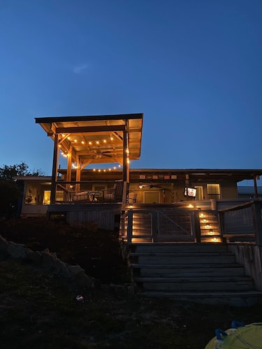 Living the Dream- Lakefront w/ Pool & Hot Tub