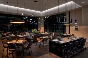 Breakfast, lunch and dinner served  - Marriott Owings Mills Metro Centre (Owings Mills)