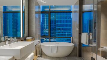 1 bedroom, in-room safe, desk, laptop workspace