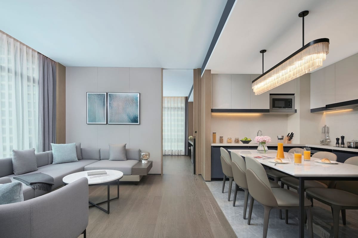 Suite, 2 Bedrooms | 1 bedroom, in-room safe, desk, laptop workspace