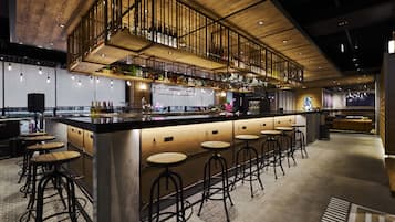 Bar (trong khuôn viên)