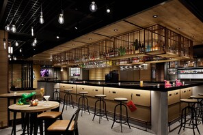 Bar (on property) - Moxy Kyoto (Kyoto)