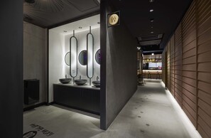 Hallway - Moxy Kyoto (Kyoto)