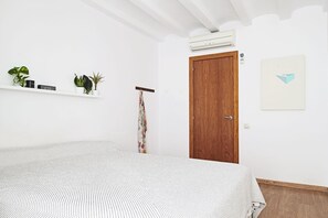 2 bedrooms, WiFi