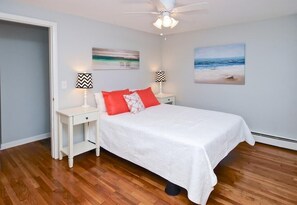 5 bedrooms, iron/ironing board, free WiFi, bed sheets