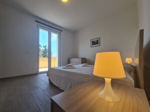 2 bedrooms, iron/ironing board, travel crib, free WiFi